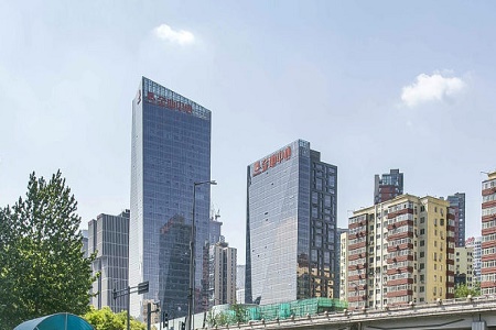 金地中心侧立面