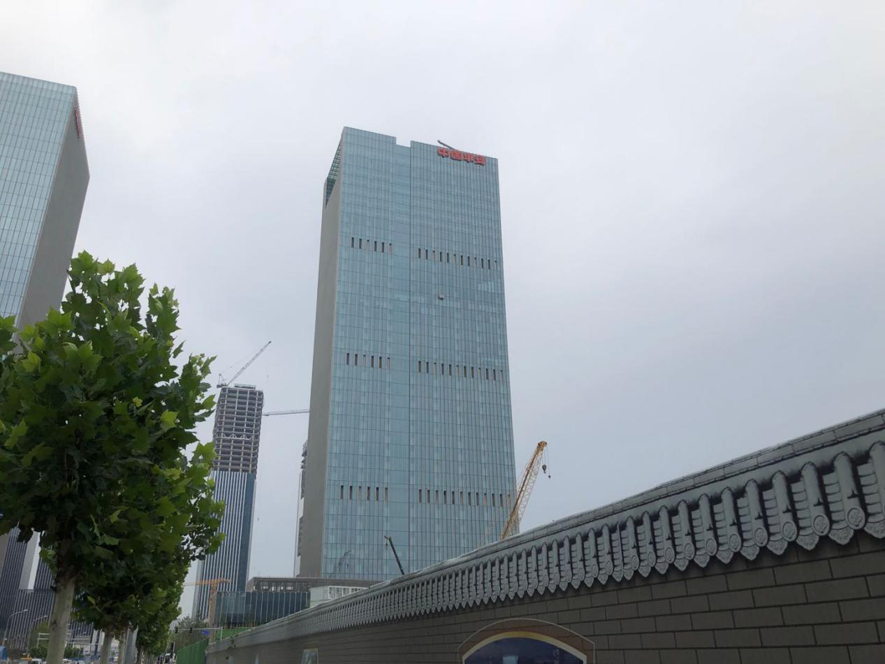丽泽平安金融侧立面