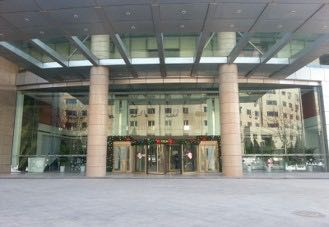 高和蓝峰大厦大厦门口